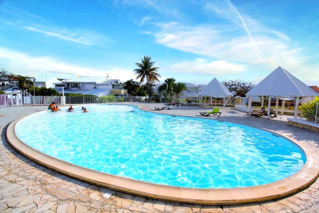 Ajna Citerne Et Piscines